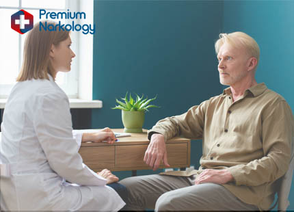 Психотерапия для реабилитации алкоголиков Пациент на приёме психотерапевта